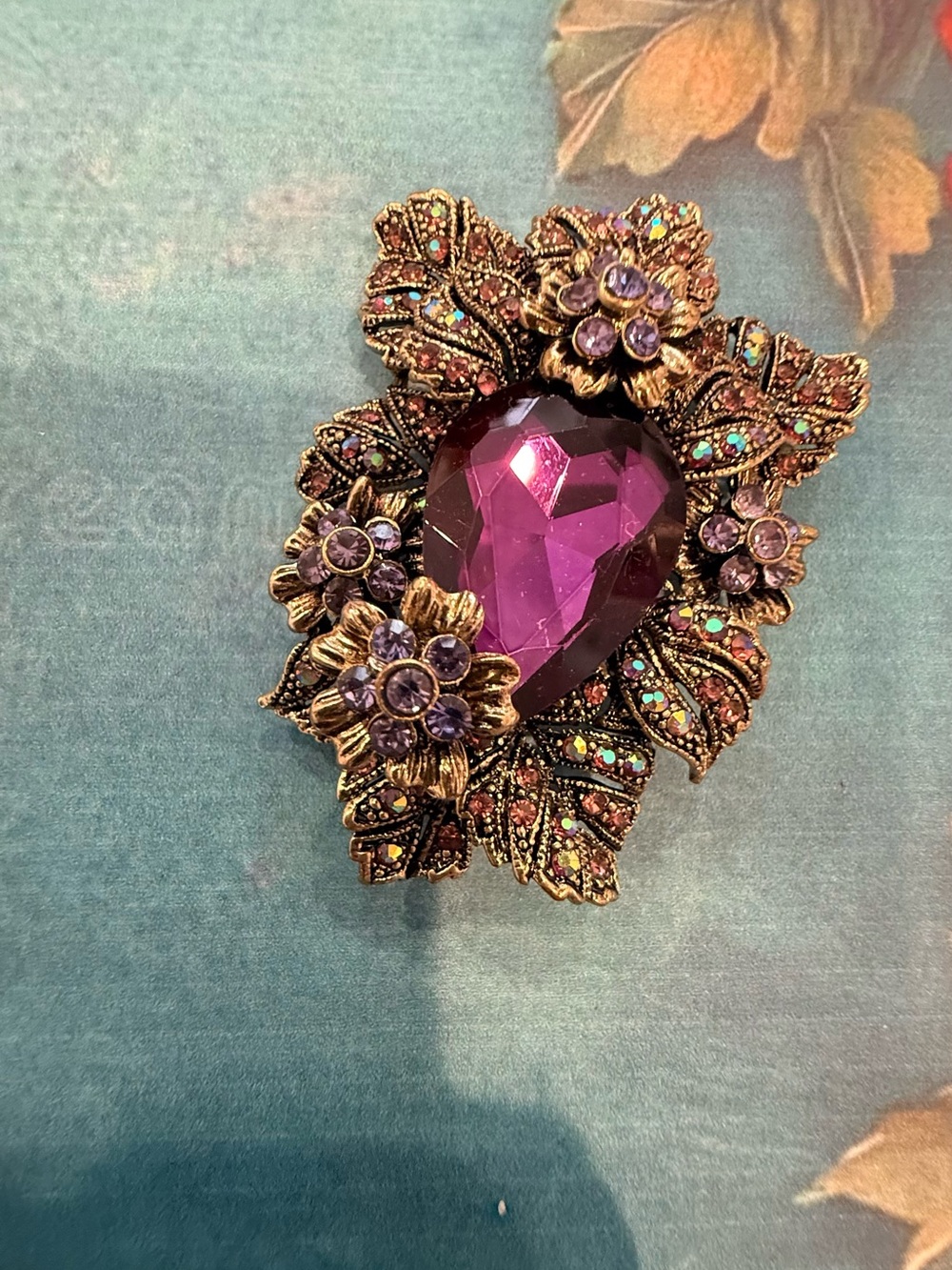 Vintage-Inspired Purple Heart Floral Statement Brooch